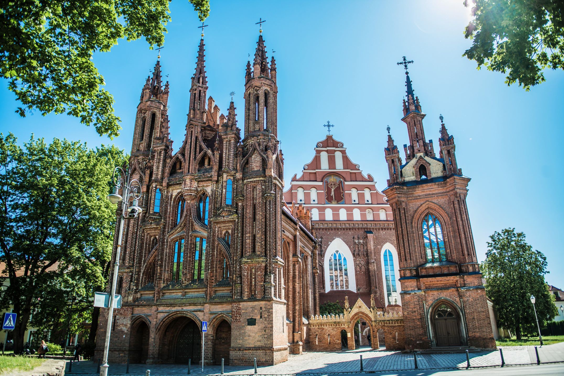  Go Vilnius. St. Annes and Bernardine Churches FILEminimizer